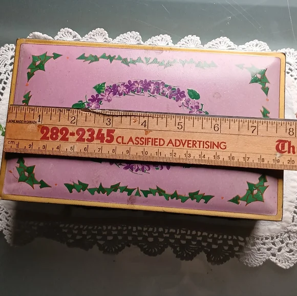 Vintage Louis Sherry Chocolate Tin - Picture 3 of 10